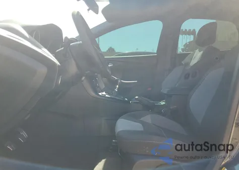 2016 Ford Focus St from USA, damaged, VIN 1FADP3L93GL209255